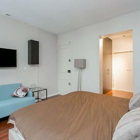 Studio Tour Eiffel Et Champs-Elysees Apartment Paris Exterior foto