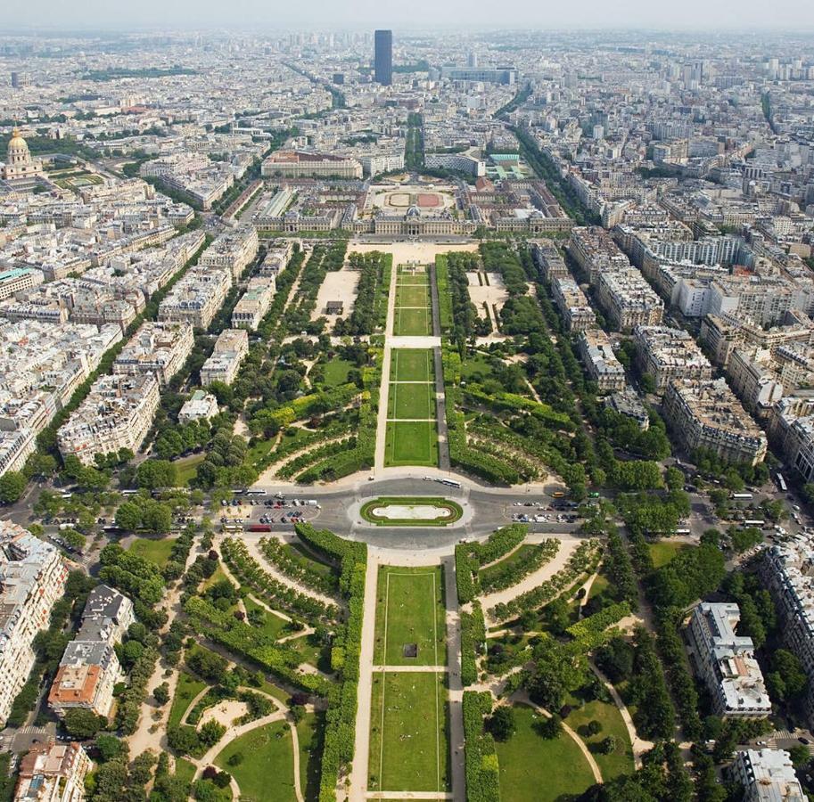 Studio Tour Eiffel Et Champs-Elysees Apartment Paris Exterior foto